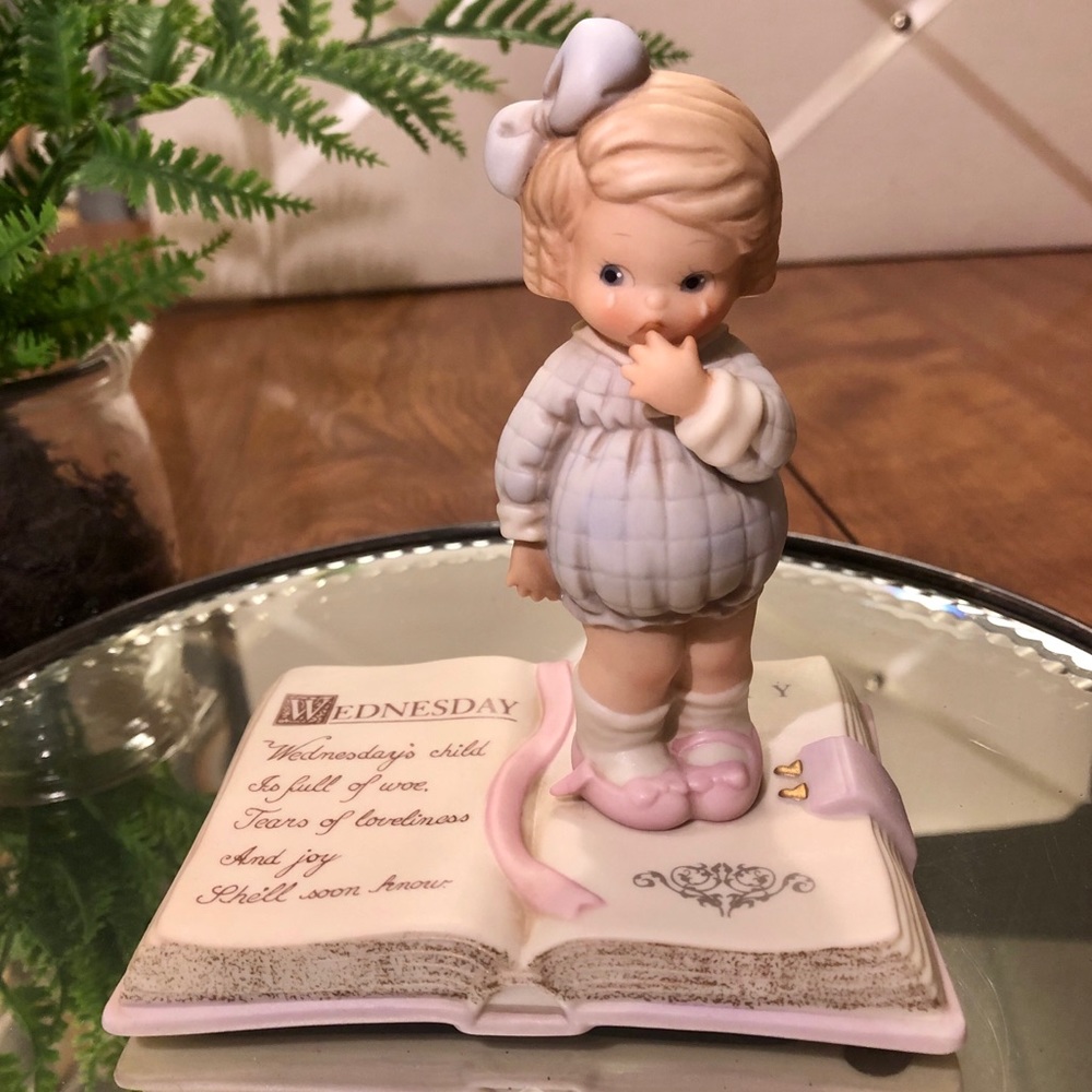 SOLD! Enesco Memories of Yesterday figureWednesday